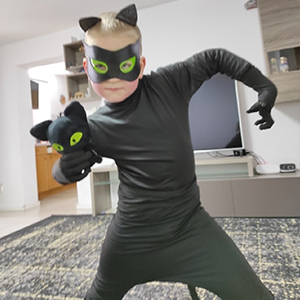 kostyum-na-cherniya-kotarak