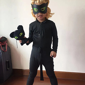 kostyum-na-cherniya-kotarak